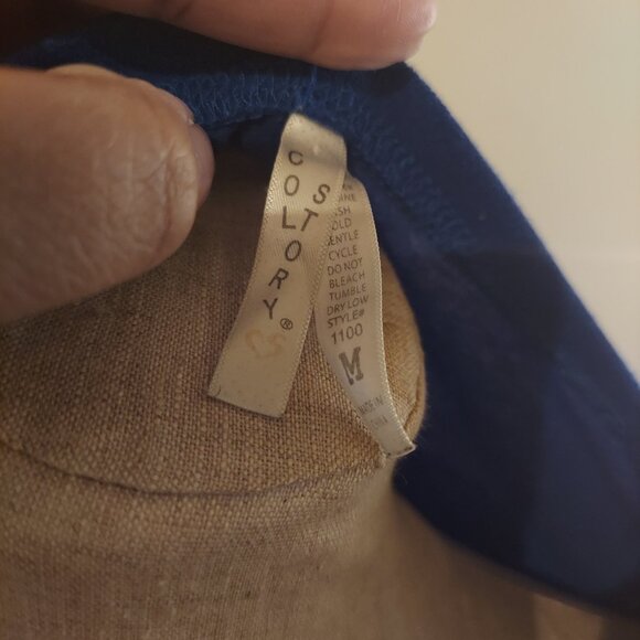 Long Sleeve Basic T-shirt - Picture 3 of 4